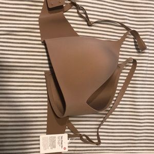Lululemon take shape bra